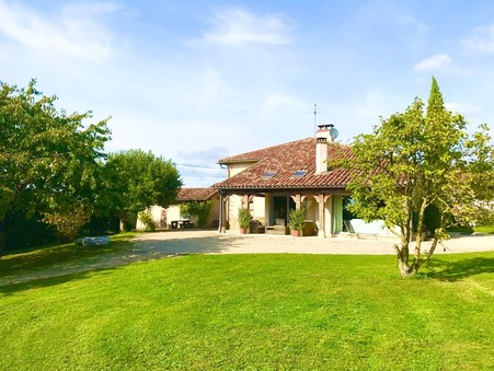 Mâcon  475 000 €