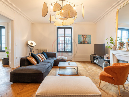 Besançon  493 000 €