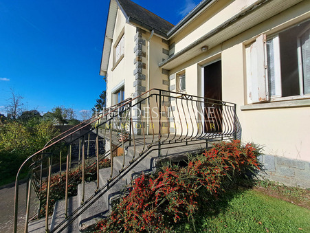 Isigny le buat  150 000 €