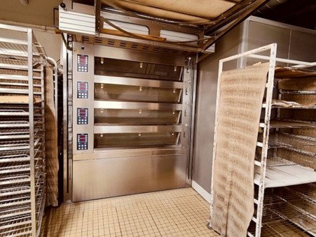 A vendre local commercial Étauliers 33820; 480 000 €