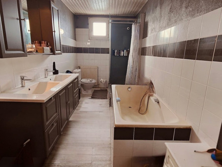 A vendre local commercial Étauliers 33820; 480 000 €