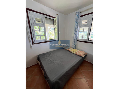 A vendre maison Saint-Claude 97120; 385 000 € 