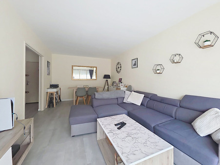 Meulan en yvelines  143 000 €