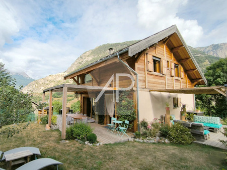 Briançon  629 000 €