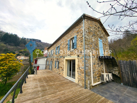 Saint-Maurice-en-Chalencon  260 000 €