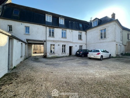 Laon  373 100 €