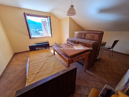 BARCELONNETTE 85 700 €