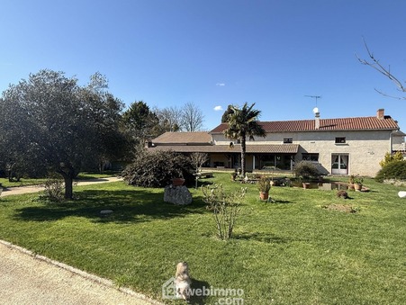 Massognes  217 900 €