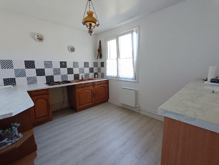 CHALUS 49 280 €