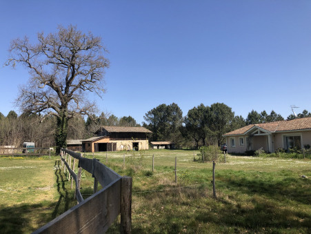 Vente propriété 798 000 €  Le Temple