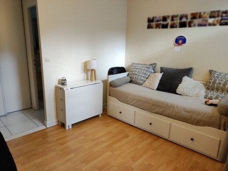 LILLE  532 €