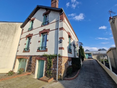 LA LOUPE  189 500 €