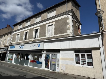 SAINT AMAND MONTROND  108 000 €