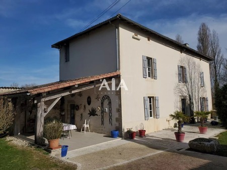 Paizay-Naudouin-Embourie  294 000 €