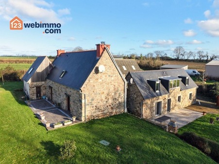 PLOUGRESCANT  695 000 €