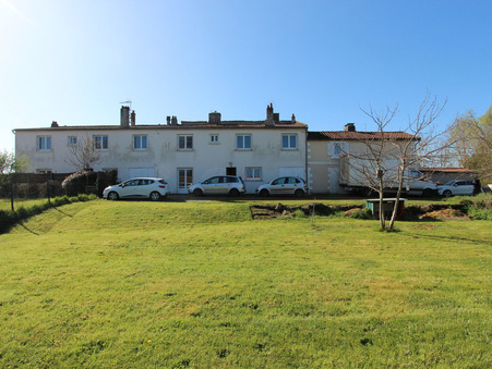 Coulon  180 000 €