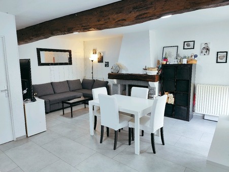 PRESLES  299 900 €