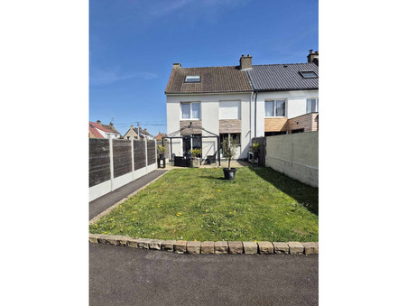 Saint-Martin-au-Laërt  182 000 €