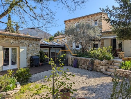 MONTJOUX  590 000 €