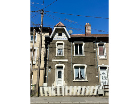LONGUYON  132 000 €