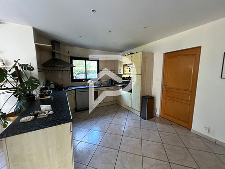 Saint ave  572 000 €