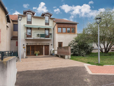 Roanne  319 000 €