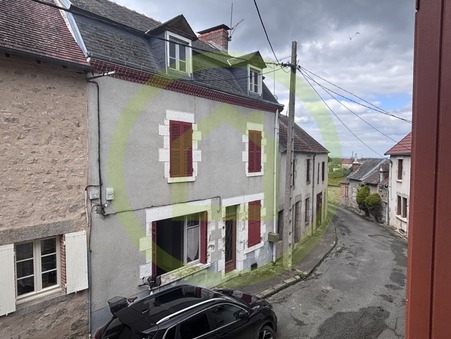 CHENERAILLES 37 900 €