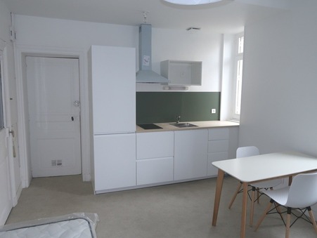 Clermont Ferrand  375 €