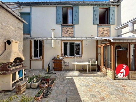 TOUSSON  294 000 €