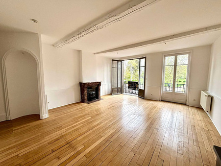 Roanne  139 000 €
