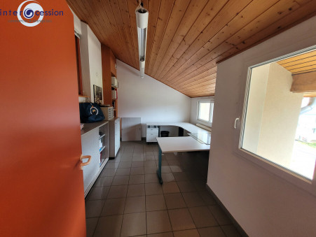 Local professionnel 2 250 &euro;  sur Villards d'Heria (39260) - Réf. DB3085