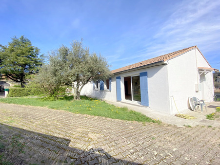 JAUJAC  213 000 €