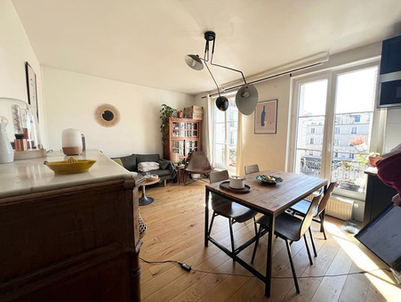 Paris 1 166 €