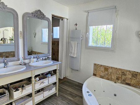 A vendre maison Bagnols-en-Forêt 83600; prix nous consulter