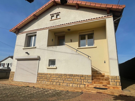 Charlieu  165 000 €