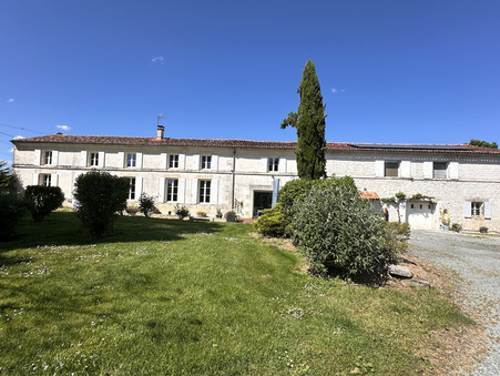 La Vergne  450 000 €