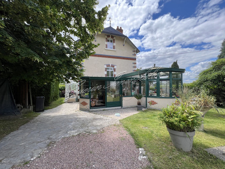 La Charité-sur-Loire  298 900 €