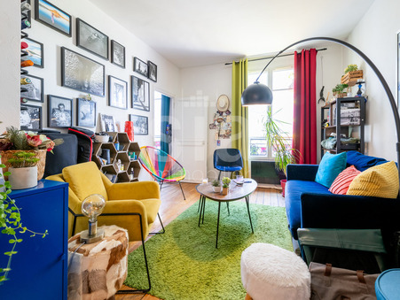 Paris  342 400 €