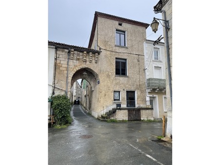 AGONAC  197 000 €