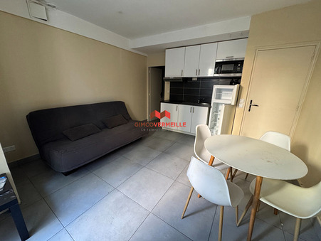 Nanterre  815 €