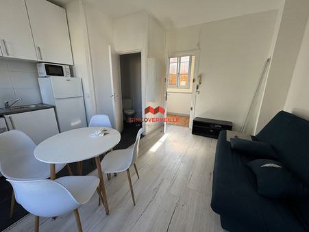 Nanterre  958 €
