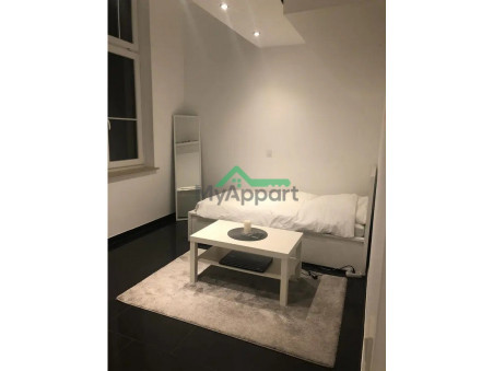 PARIS 10EME ARRONDISSEMENT  770 €