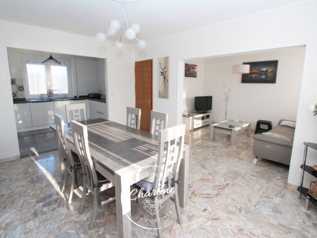 HOMECOURT  243 000 €