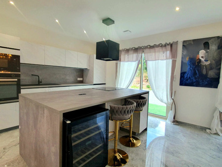 Briennon  248 000 €
