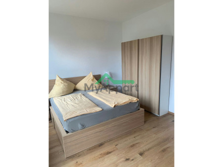 PARIS 9EME ARRONDISSEMENT  900 €