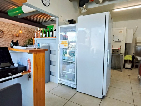 A vendre local commercial Étauliers 33820; 94 000 €
