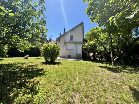 Cusset  160 000 €