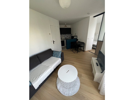 Rueil malmaison  990 €