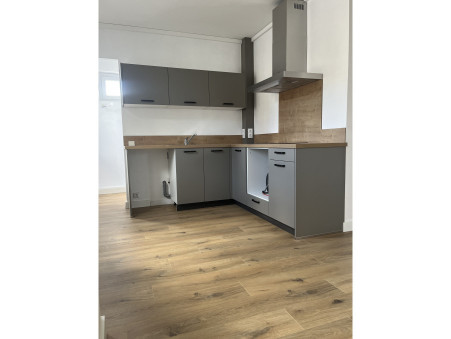 Vente immeuble 875 000 €  Puylaurens