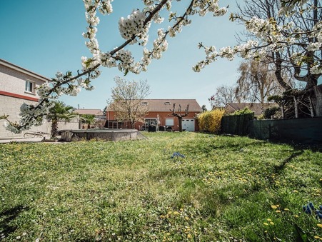 Aubière  542 000 €